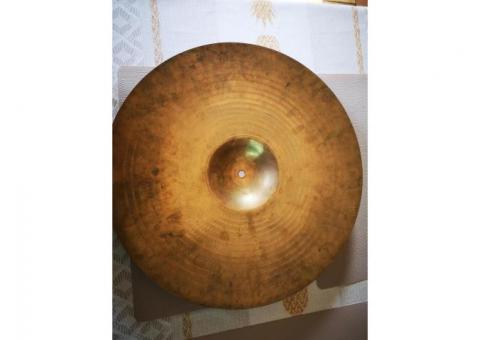 Cymbal zildjian avedis 18"