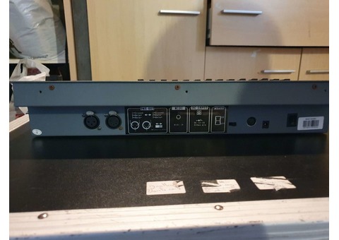 console de lumière 24 canaux