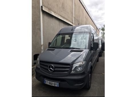 Tour van Mercedes sprinter 316 cdi L3H2 9 places