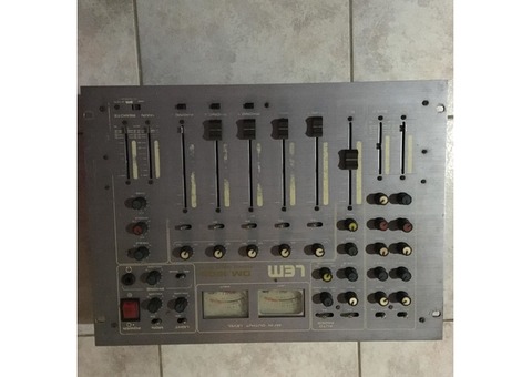 Vend table de mixage DM 1508 LEM