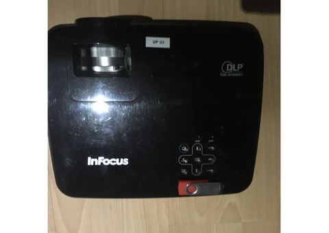 Vend Vidéo-projecteur IN 102 Infocus