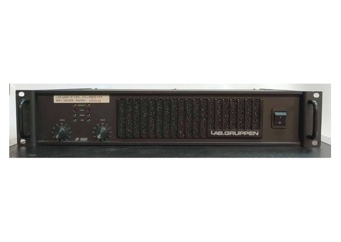 1 amplificateur Lab-Gruppen IP-900 (A)