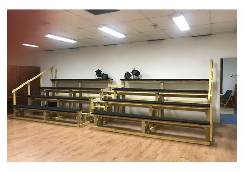 GRADINS EN BOIS - 48 assises