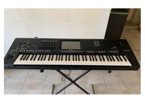 Synthetiseur YAMAHA GENOS