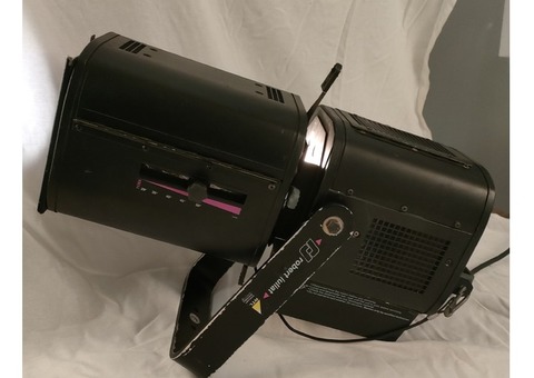 Projecteur découpe RJuliat 713SX2 2000w