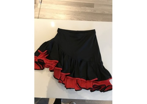 Tenue Jupe noir et rouge de danse de salsa