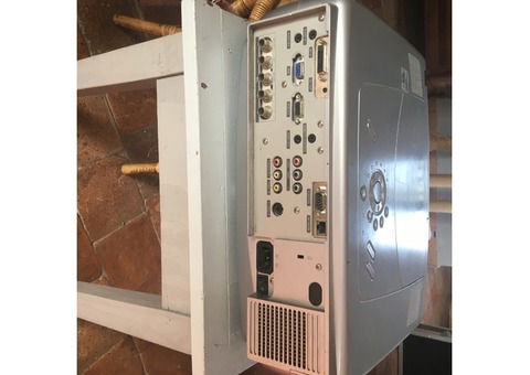 Vend vidéo projecteur CP X 1250 Hitachi