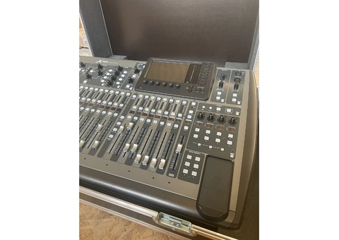 VendBEHRINGER X32