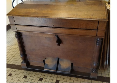 Donne Harmonium KASRIEL en bon état