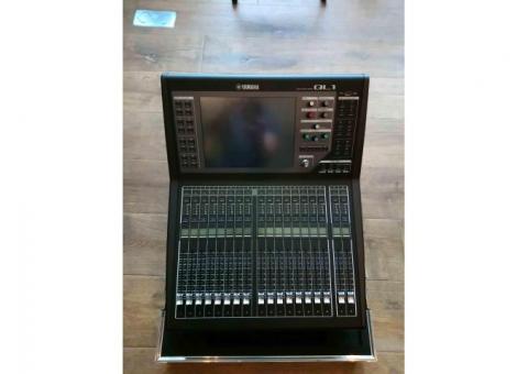 CONSOLE DE MIXAGE YAMAHA QL1 + RIO 1608 D