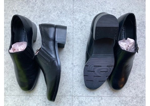 Deux paires de chaussures noires homme