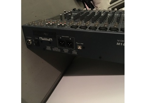 Vend console M 1642 FX USB HPA