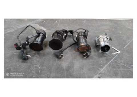 6 projecteurs bassetension 12 volts et 4 Pars 16 GU10