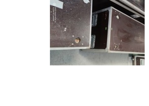 16 projecteurs ADB C51 avec flightcase