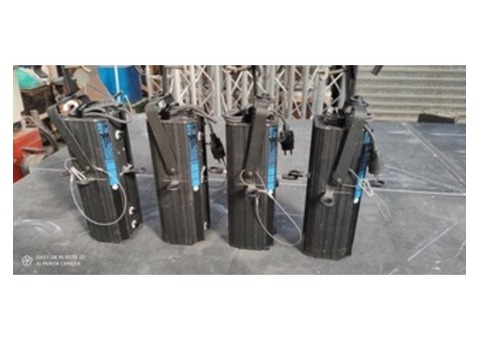 4 découpes ADB DS54 avec flightcase