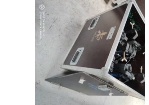 4 découpes ADB DS54 avec flightcase