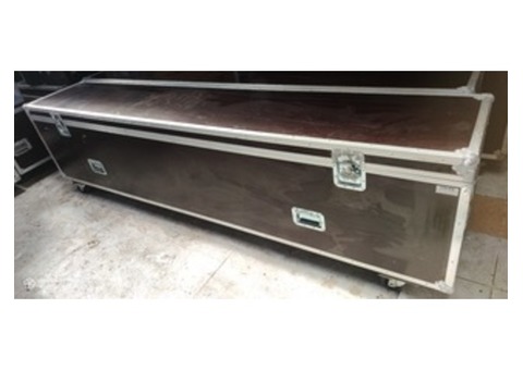 1 flightcase open road très grande longueur