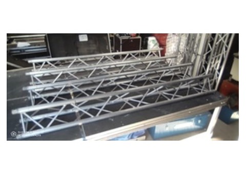 4 éléments structure triangulaire 300 STACCO longueur 25m