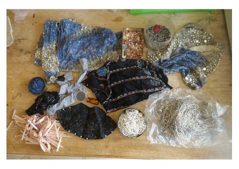 Perles et paillettes pour costumes