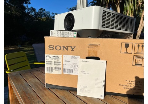 Videoprojecteur Sony VPL FW65 3LCD WXGA de 6 300 lumens