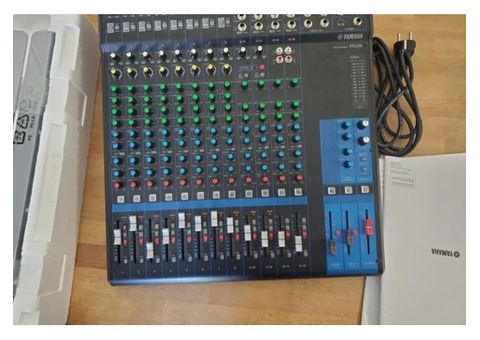 Console de mixage YAMAHA MG16