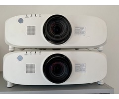 Vidéoprojecteurs Panasonic PT EX610L Quatre disponibles en Excellent État