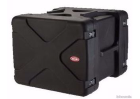 SKB 8U Roto Shockmount Rack Case 20 482x355x508 + plateau roulette