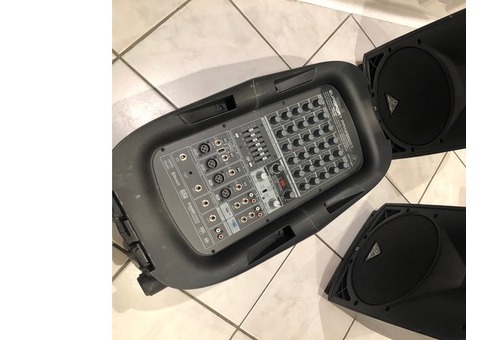 A vendre Ultra Compact 2000 Watts 8 pistes