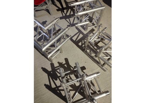 ANGLE STRUCTURE CARRE ALU Mobil truss