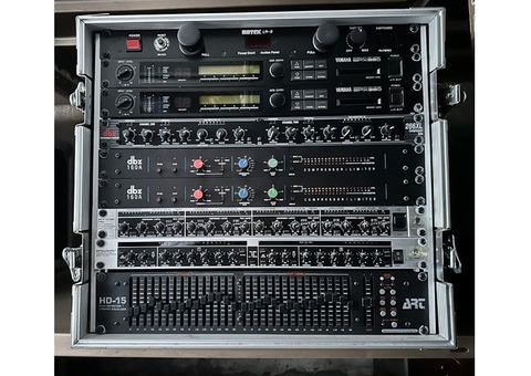 Processeur multieffets YAMAHA SPX 990