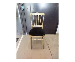 Chaises dorées