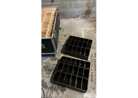 Flightcase compartimenté 120x60cm environ