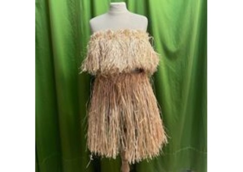 costumes en raphia