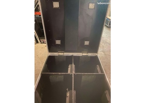 Flycases