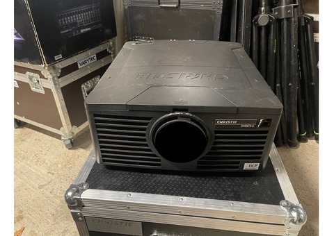Christie DHD670E Full HD sans optique