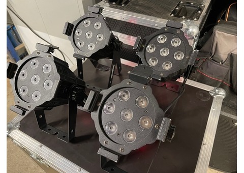 Lot de 4 PAR LED 7x3W RGB