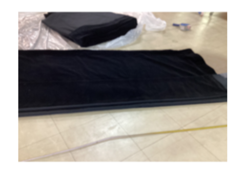 REF 24 3 Pendrillons velours polyester noirs