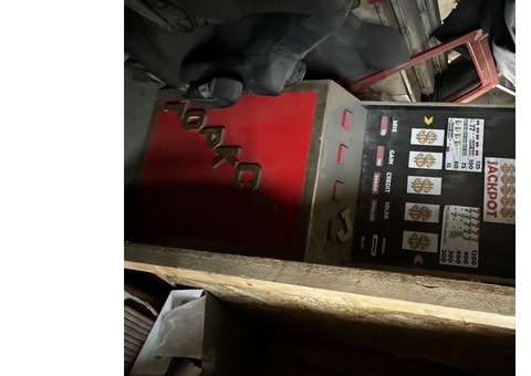 Fausses machines à jeux en bois