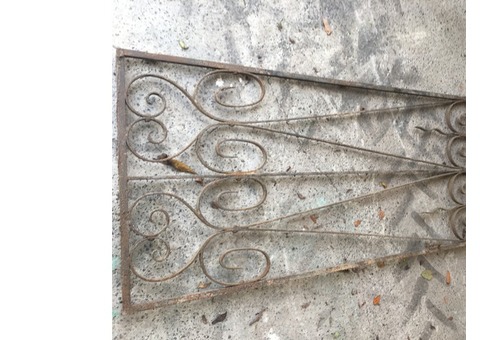 GRILLE EN FER FORGE XIXème