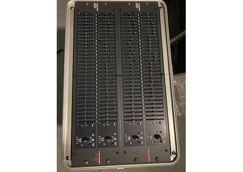 Égaliseur graphique DBX 1231 très peu servi