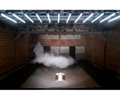 Plateau en inox 5x6m encastrable en plaques et podium circulaire en inox