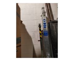 LW 255 R Pieds de levage 220 kg x4