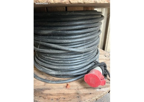 Câble cuivre rigide RO2V 5G10 de 100msur touret