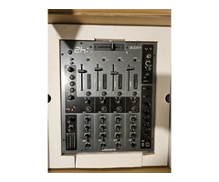 ALLENampHEATH Xone42 console DJ