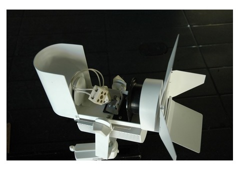 12 projecteurs QUAD PROCEDES HALLIER