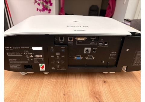 Vidéoprojecteur EPSON EBPU1006W