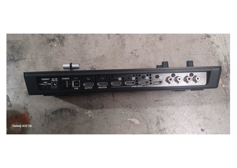 Mélangeur vidéo ROLAND V1 HD malette de transport