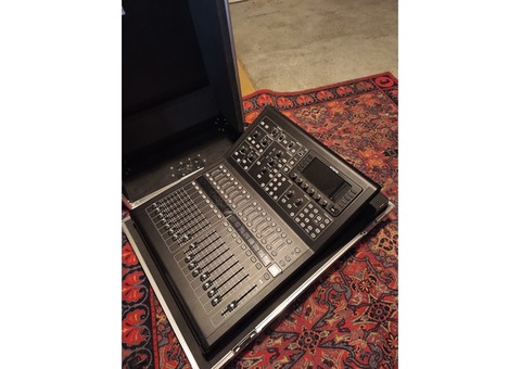 Midas m32r flight case Gator