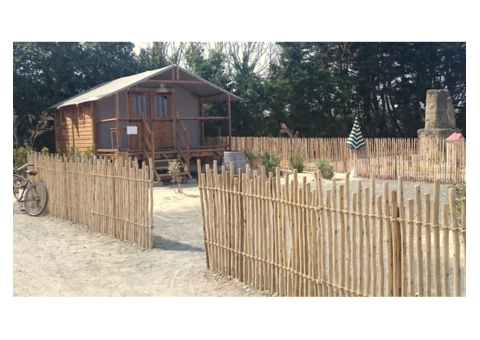 25 Barrières clôture en eucalyptus état neuf