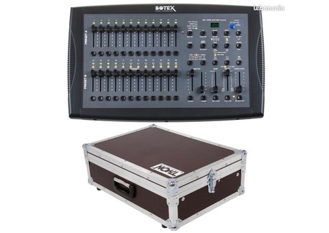 Vend une console lumière Botex Controller DMX DC1224 en fly